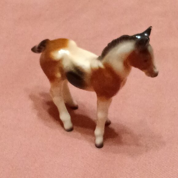 Hagen Renaker Tri Color Foal - Picture 1 of 5